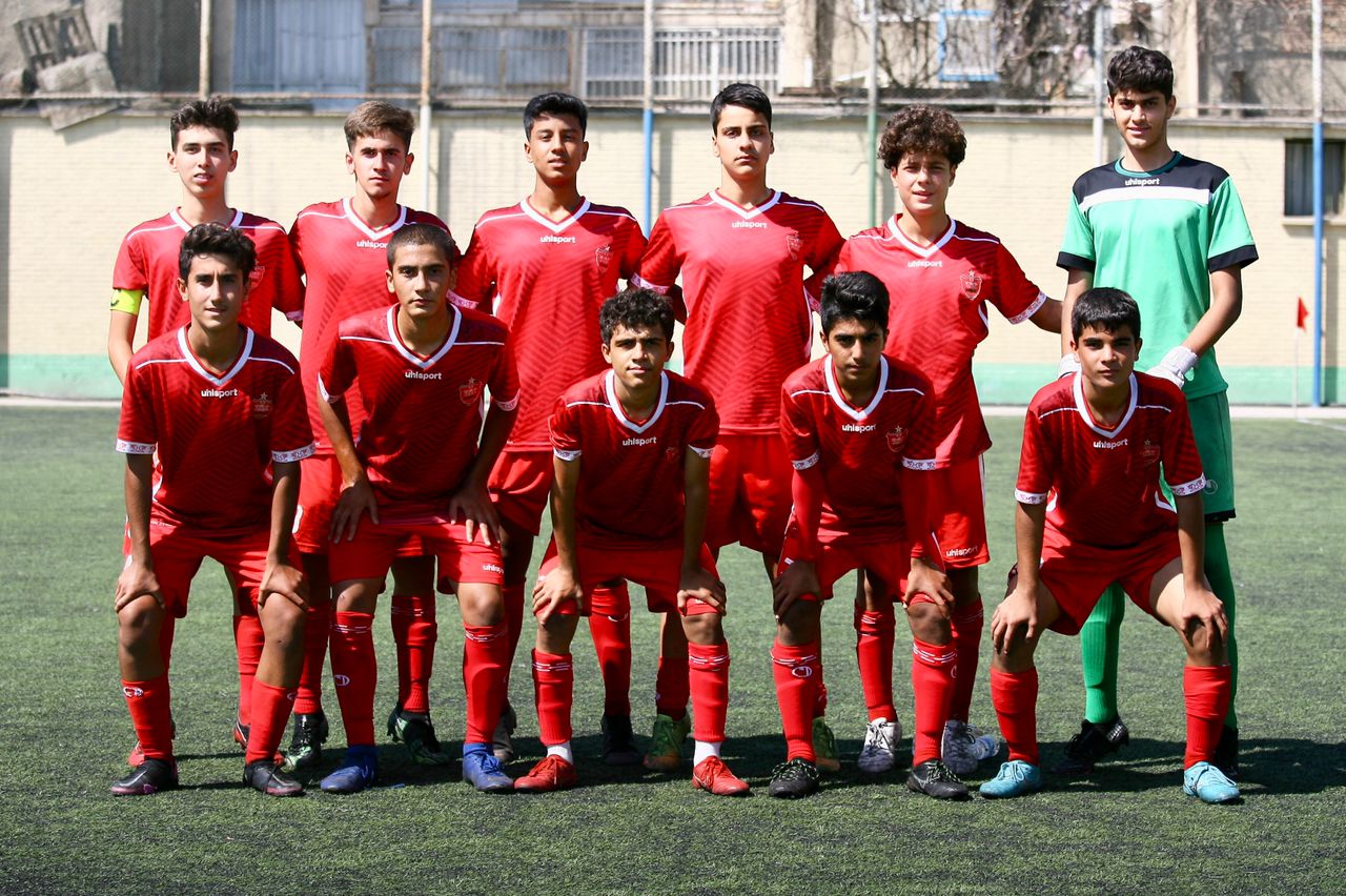 جوانان و نونهالان سرخپوش به تساوی برابر پیکان رضایت دادند